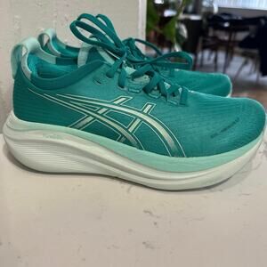 ASICS Women’s Gel-Nimbus 27 Wave Teal/ Mint Running Sneaker, Size 8, Like New